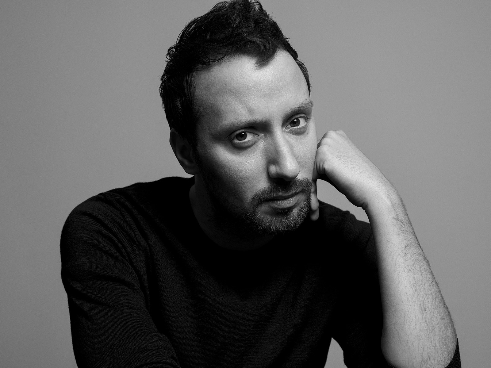 Hedi Slimanes Nachfolger Anthony Vaccarello. Foto: Inez and Vinoodh